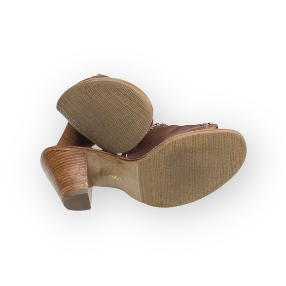 Reba by Reba McEntire ❁ Jasper Leather Open Toe Studded Sandals ❁ Brown ❁ 8.5M ❁ - Picture 9 of 16